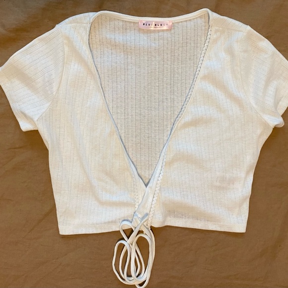 American Threads Cute White Criss-Cross Tie Top - Picture 2 of 5